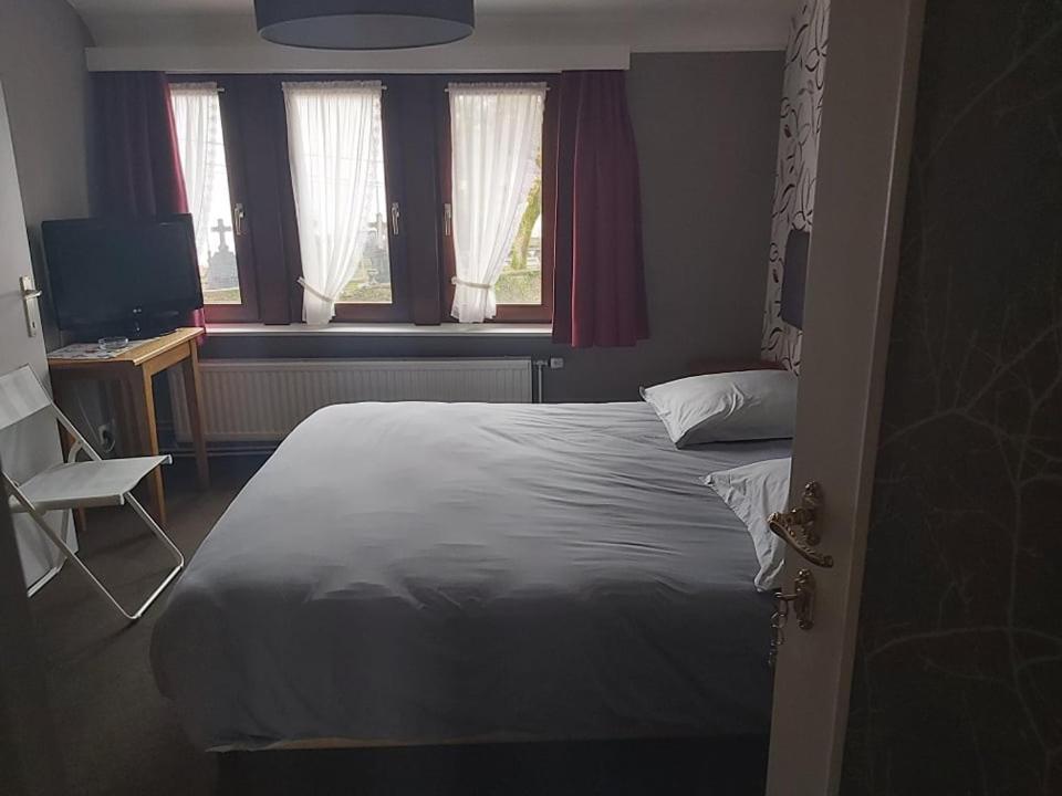 Hotel Des Roches Cugnon Extérieur photo