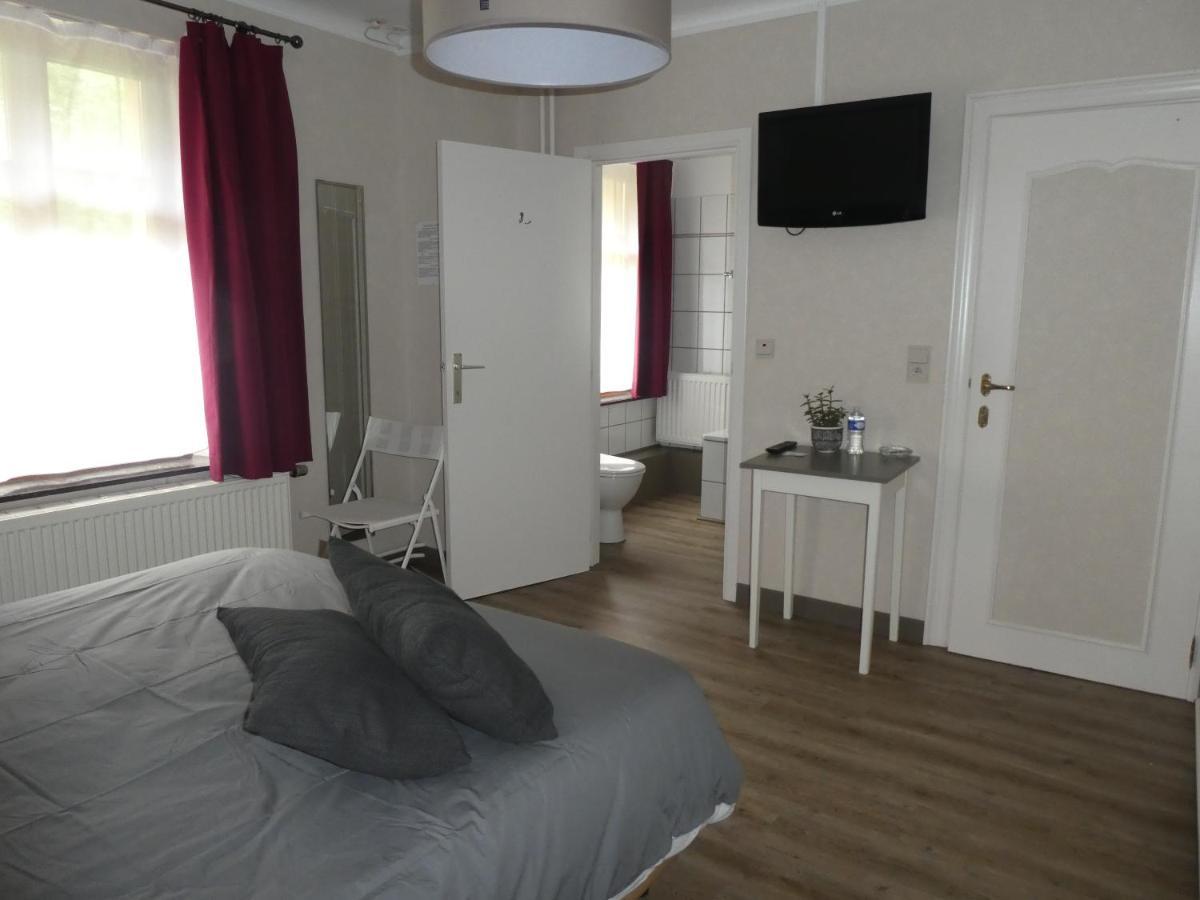 Hotel Des Roches Cugnon Extérieur photo