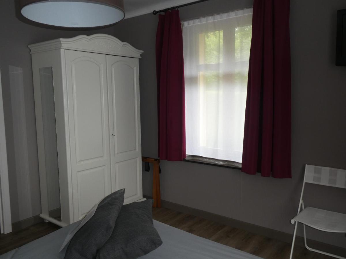 Hotel Des Roches Cugnon Extérieur photo